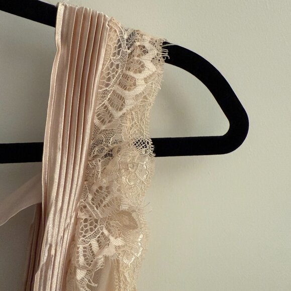 Beautiful Vintage Bodysuit - Picture 3 of 6